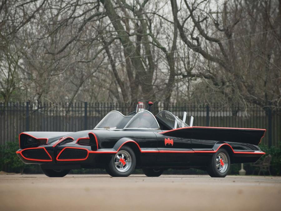  Lincoln Futura Batmobile by Barris Kustom 1966 года  (фото 8 из 19)